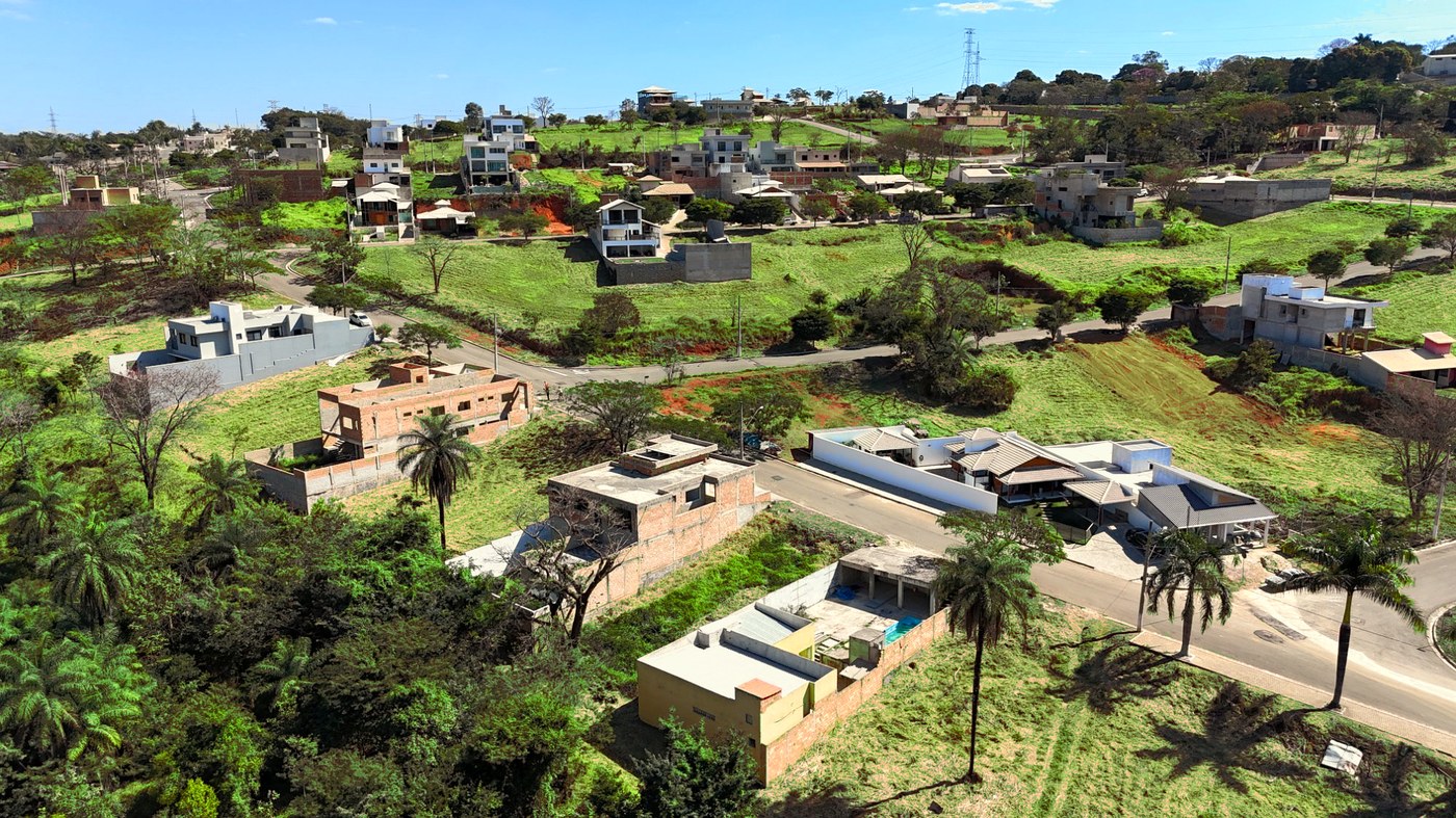 Casas já construídas no condomínio