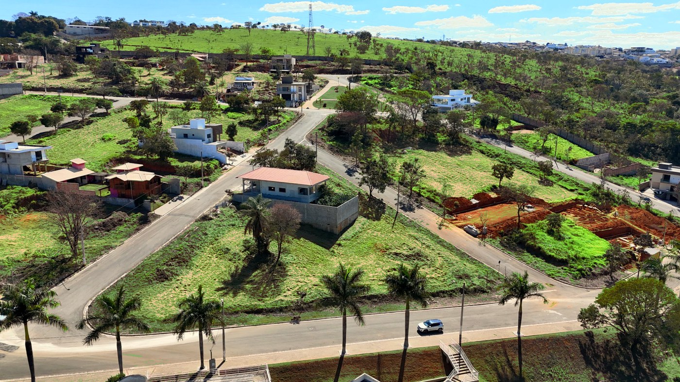 Ruas internas e lotes do Vitória Tennis Prime